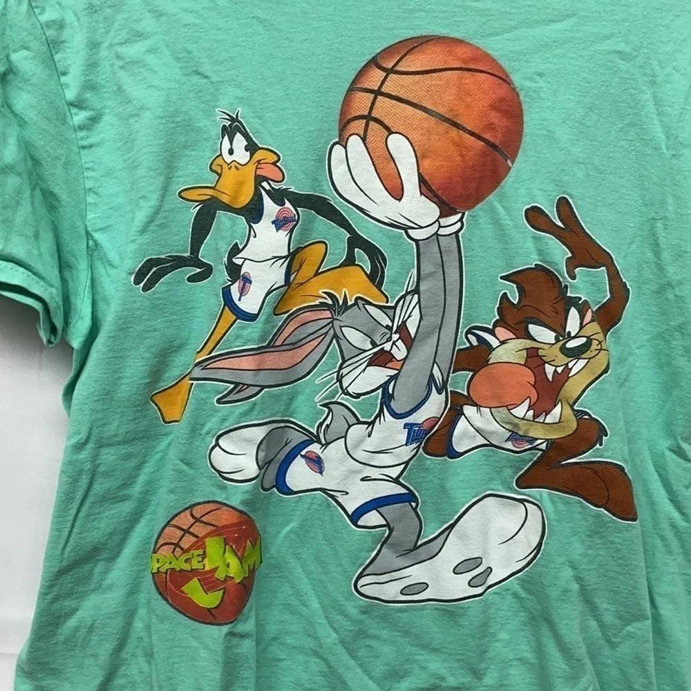 Space Jam tshirt sz medium